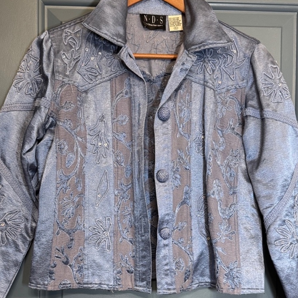 Vintage Embroidered Denim Jacket Floral Boho Western Beaded Blue Small - Picture 2 of 7